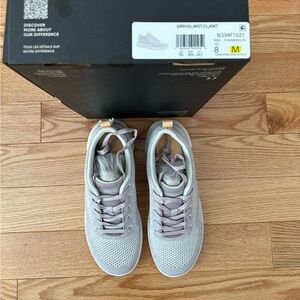 Vionic Arrival Sneakers